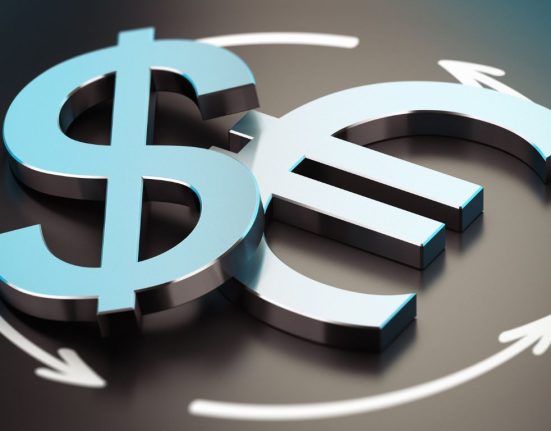 EUR/USD Shows Signs of Life: Traders Await ECB Rate Hike Decision