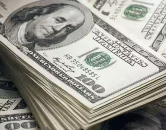 US Dollar Stabilizes as Traders Await the Federal Reserve's Next Move