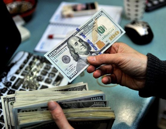 US Dollar Steadies Amid Banking Turmoil Optimism